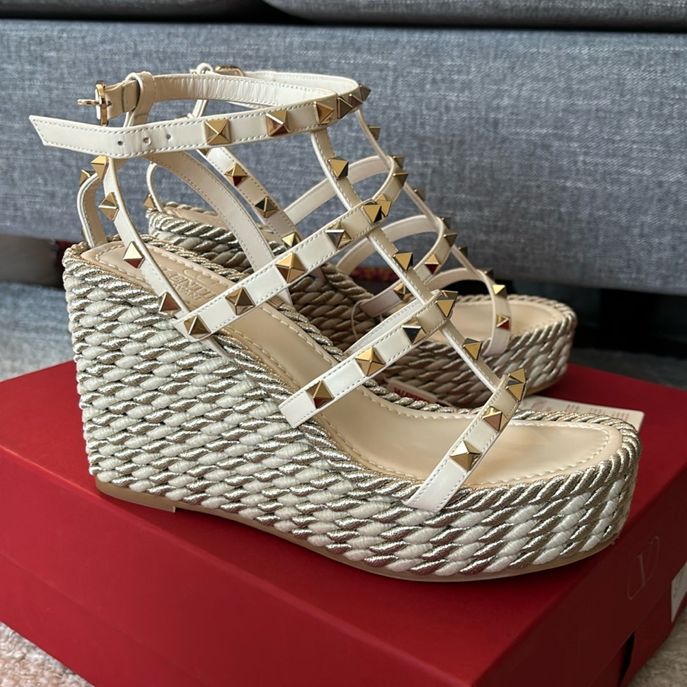 Valentino Garavani Rockstud Caged Wedge Espadrille Sandals Size 36 *NEW IN BOX*